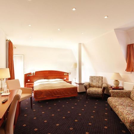 Hotel Preuss Im Dammtorpalais Hamburg-Harburg Buitenkant foto
