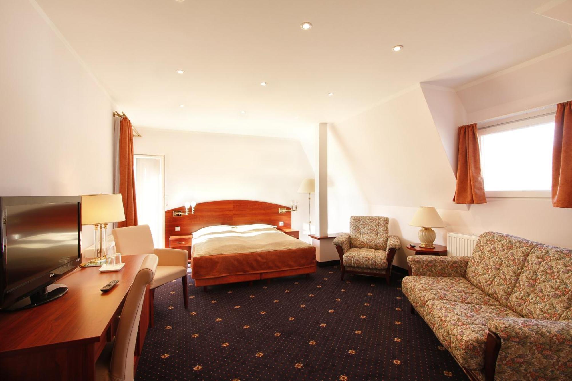 Hotel Preuss Im Dammtorpalais Hamburg-Harburg Buitenkant foto